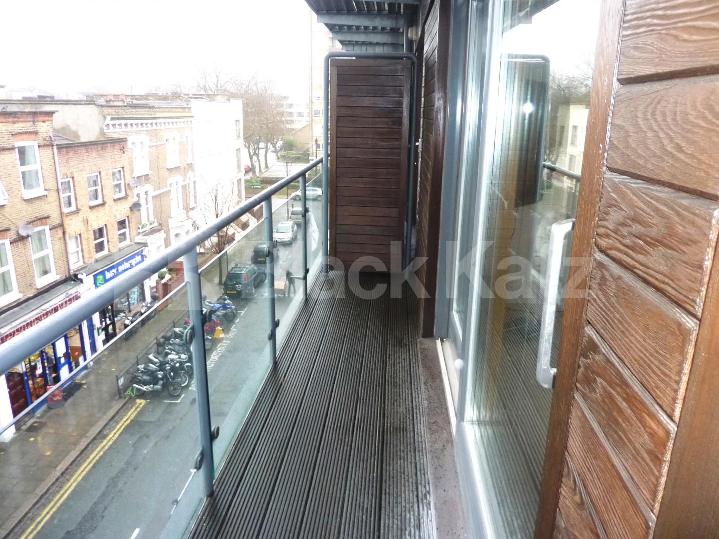			NEW INSTRUCTION!, 2 Bedroom, 1 bath, 1 reception Flat			 Chalk Farm Road, CAMDEN